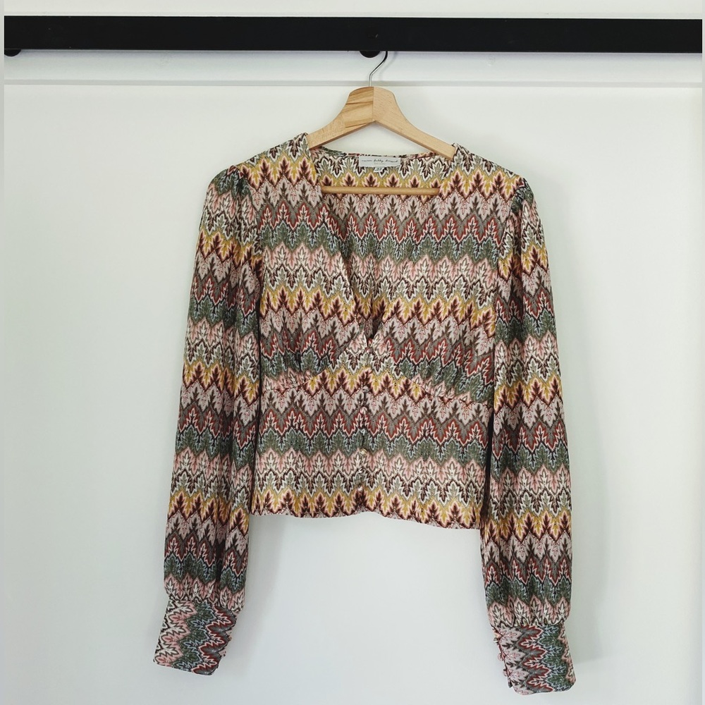 Never Fully Dressed Multicolor Zigzag Crop Button Down V-Neck